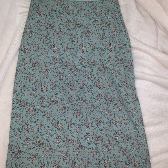 phoebe skirt - Picture 2 of 4